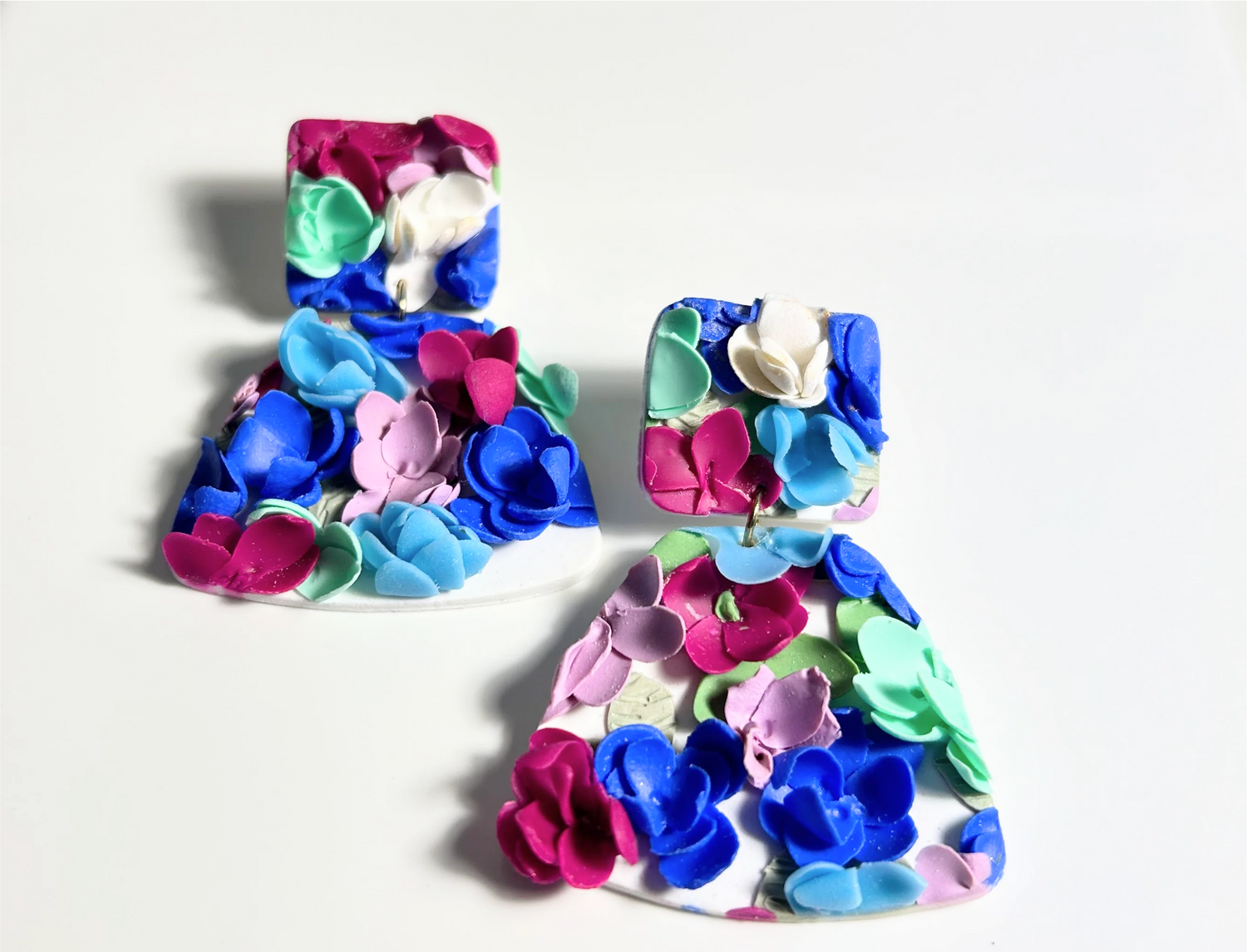 Multi-Colored 3D Floral